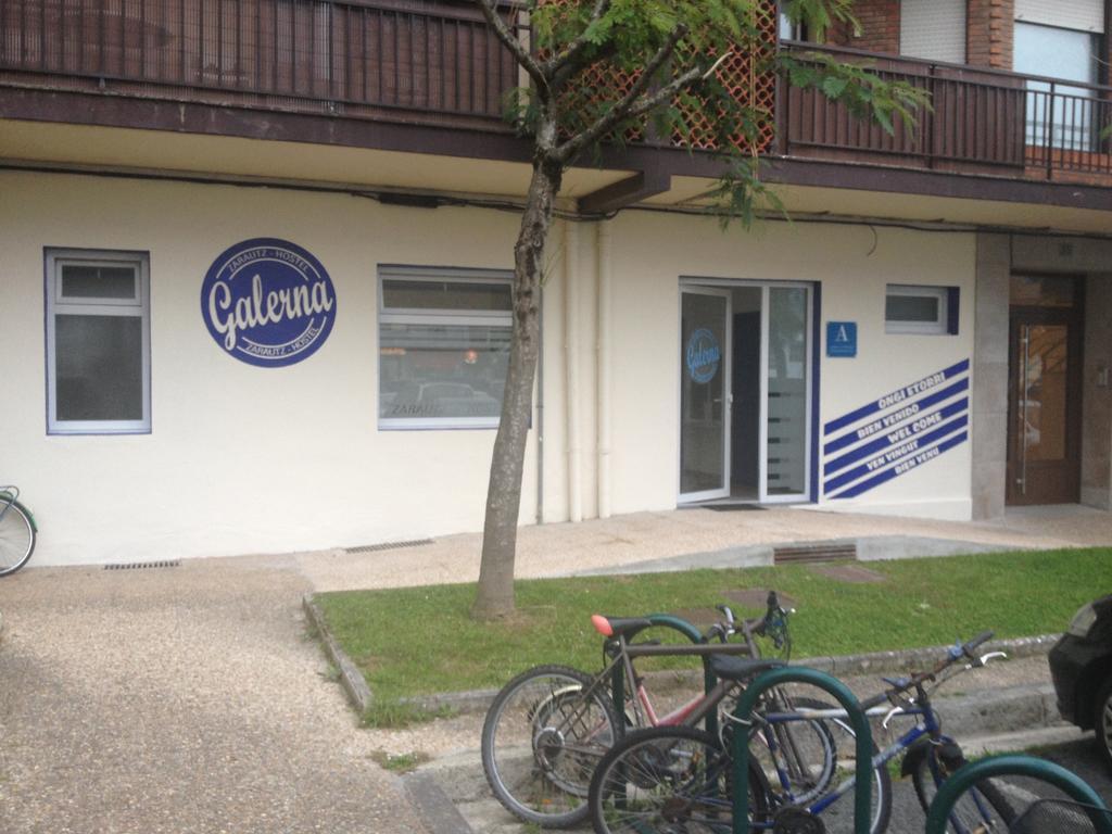 Galerna Zarautz Hostel Ruang foto