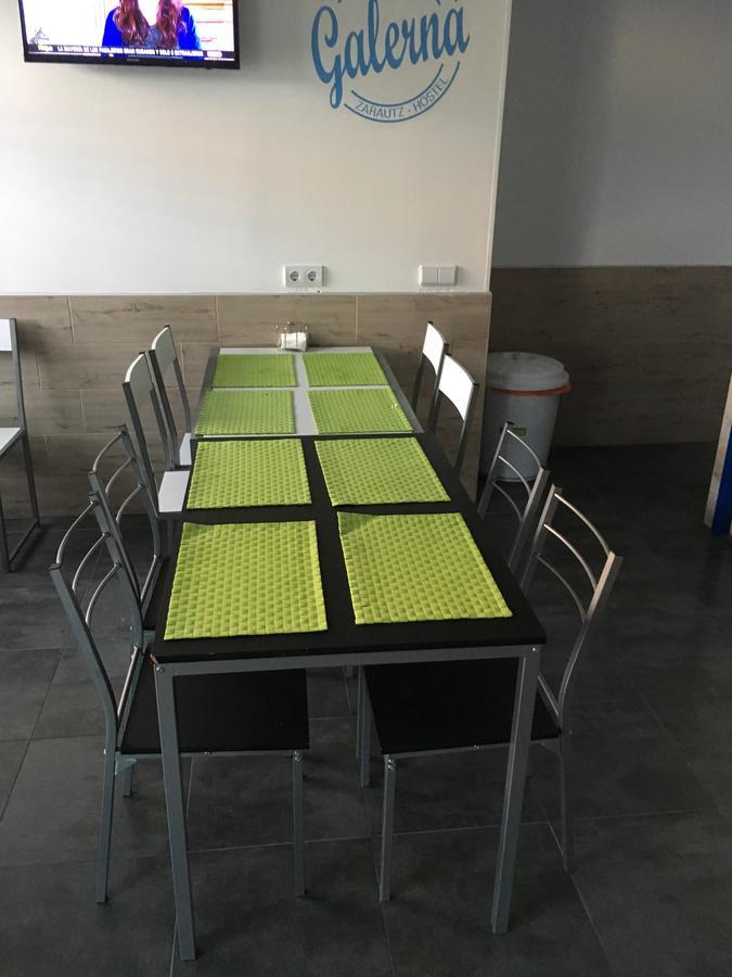 Galerna Zarautz Hostel Bagian luar foto
