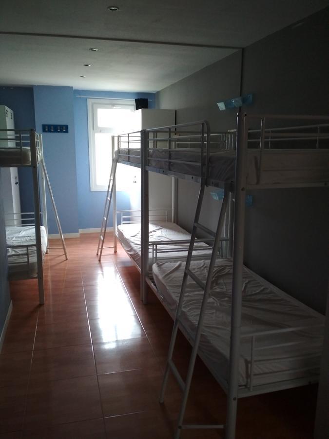 Galerna Zarautz Hostel Bagian luar foto